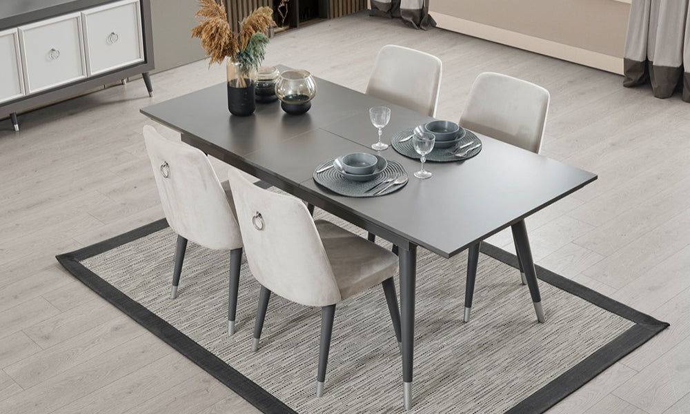 Marian Yemek Masası