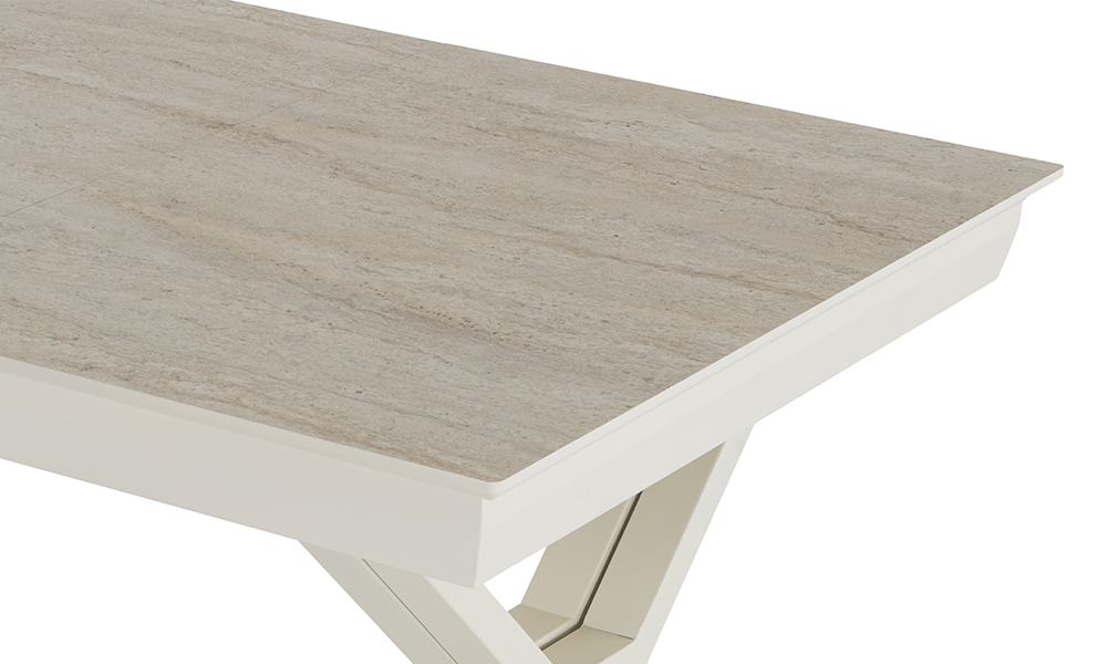 Petra Yemek Masası